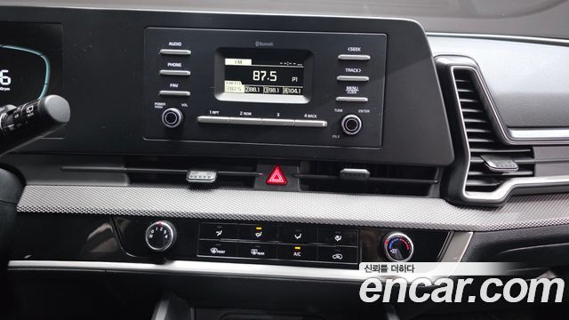 Kia Sportage (V) Gasoline 1.6 Turbo 2WD Prestige 2022 — фото 13