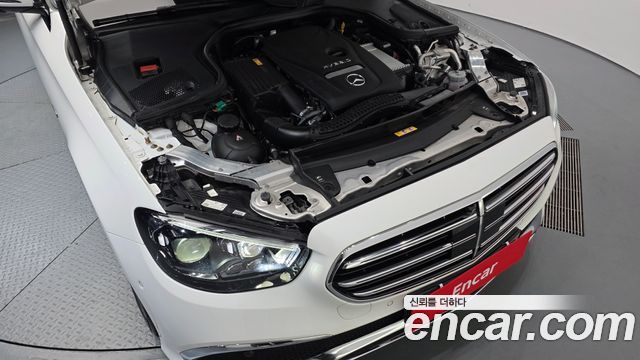 Mercedes-Benz E-Class (W213) E300e 4MATIC Exclusive 2021 — фото 6