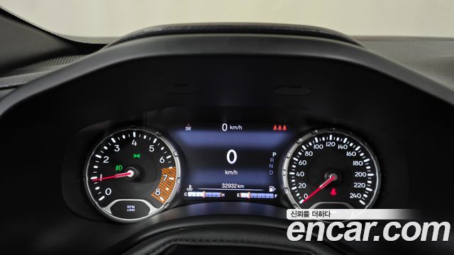 Jeep Renegade 2.4 80th Edition AWD 2021 — фото 8