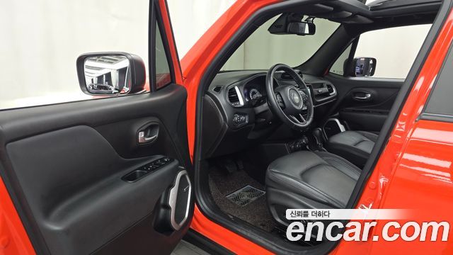 Jeep Renegade 2.4 80th Edition AWD 2021 — фото 10