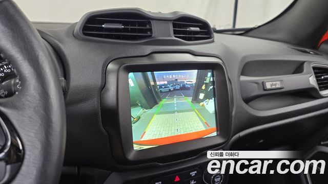 Jeep Renegade 2.4 80th Edition AWD 2021 — фото 20