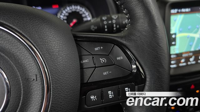 Jeep Renegade 2.4 80th Edition AWD 2021 — фото 21