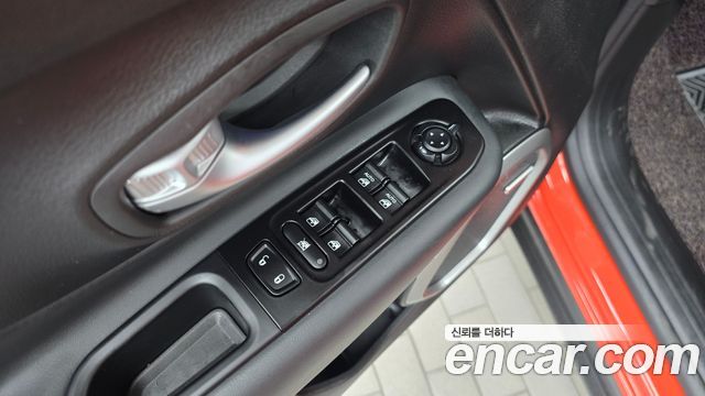 Jeep Renegade 2.4 80th Edition AWD 2021 — фото 24