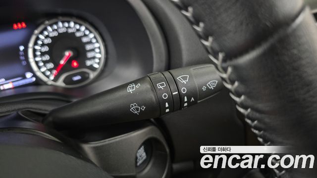 Jeep Renegade 2.4 80th Edition AWD 2021 — фото 36