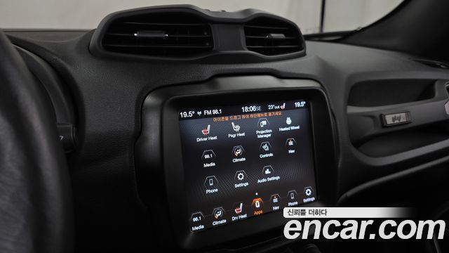 Jeep Renegade 2.4 80th Edition AWD 2021 — фото 38
