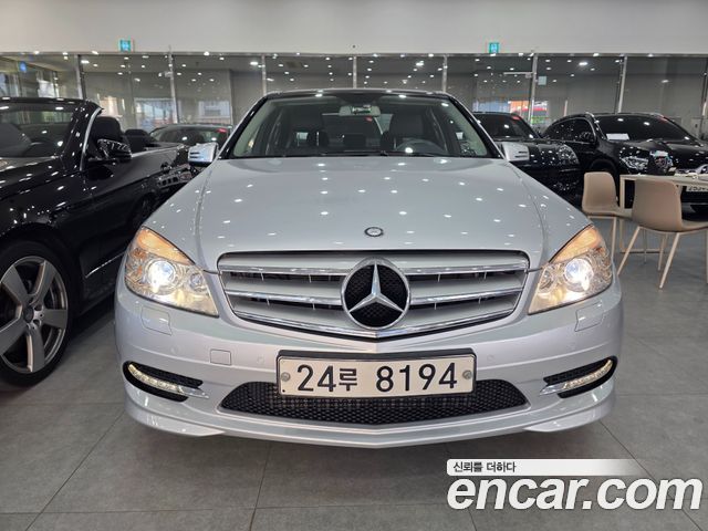 Mercedes-Benz C-Class (W204) C200 CGI 2011 — фото 3