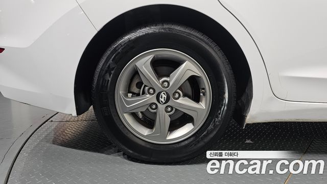 Hyundai Avante (AD) 1.6 GDI Style 2018 — фото 5