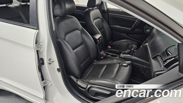 Hyundai Avante (AD) 1.6 GDI Style 2018 — фото 12