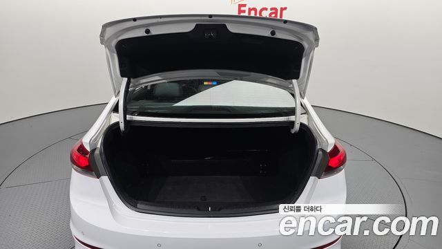 Hyundai Avante (AD) 1.6 GDI Style 2018 — фото 20