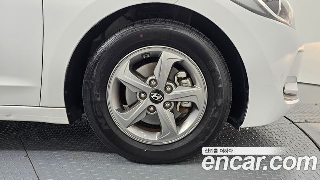 Hyundai Avante (AD) 1.6 GDI Style 2018 — фото 21