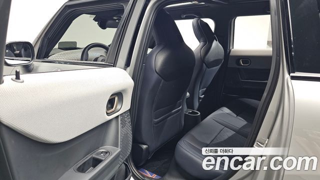 MINI Cooper S (IV) 5 Door Favoured 2025 — фото 12