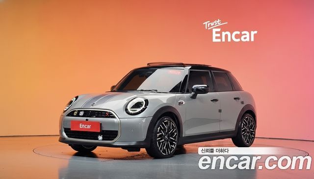 MINI Cooper S (IV) 5 Door Favoured