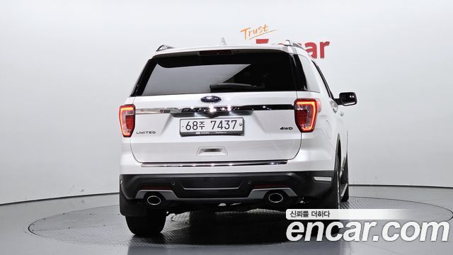 Ford Explorer 3.5 Limited 4WD 5th 2018 — фото 4