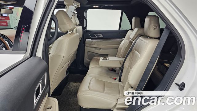 Ford Explorer 3.5 Limited 4WD 5th 2018 — фото 11