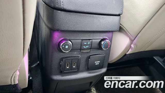 Ford Explorer 3.5 Limited 4WD 5th 2018 — фото 17