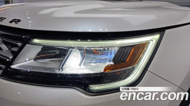 Ford Explorer 3.5 Limited 4WD 5th 2018 — фото 22