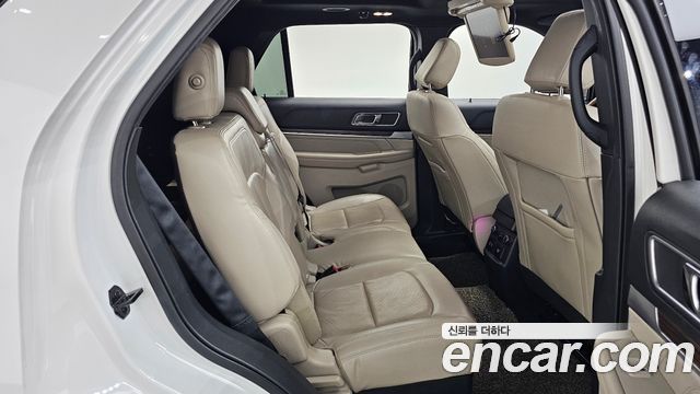 Ford Explorer 3.5 Limited 4WD 5th 2018 — фото 26