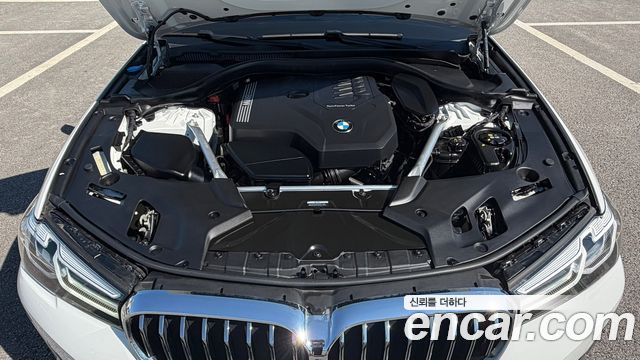 BMW 5 Series (G30) 520i Luxury 2023 — фото 6