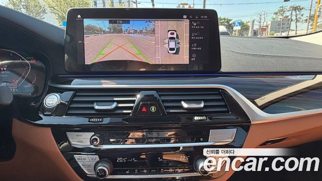 BMW 5 Series (G30) 520i Luxury 2023 — фото 20