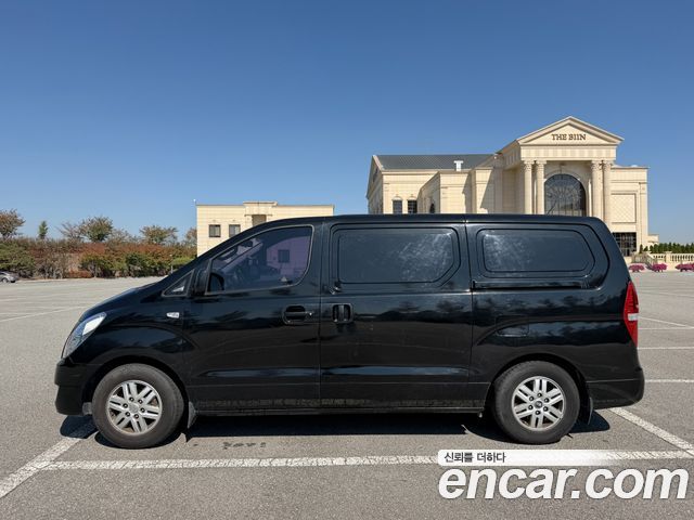 Hyundai Grand Starex 3-Seater VAN Smart 2017 — фото 6