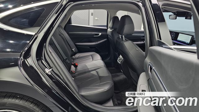 Hyundai Sonata The Edge (DN8) 2.0 Premium 2024 — фото 11