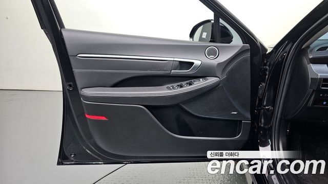 Hyundai Sonata The Edge (DN8) 2.0 Premium 2024 — фото 24