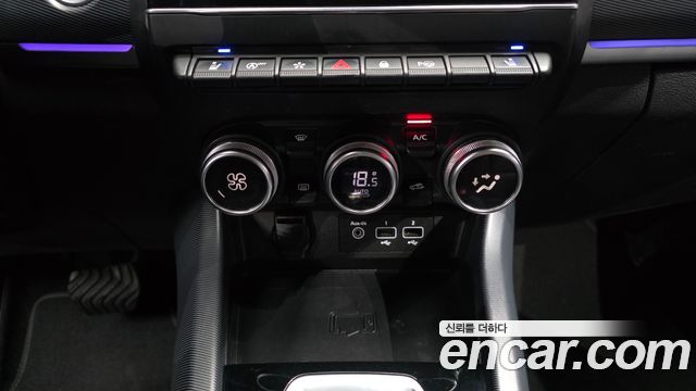 Renault Korea XM3 1.3 TCe RE Signature 2020 — фото 28