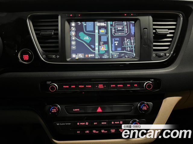 Kia Carnival 9-seater Prestige 2015 — фото 9