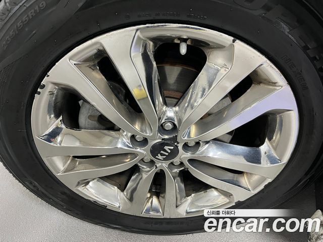 Kia Carnival 9-seater Prestige 2015 — фото 24