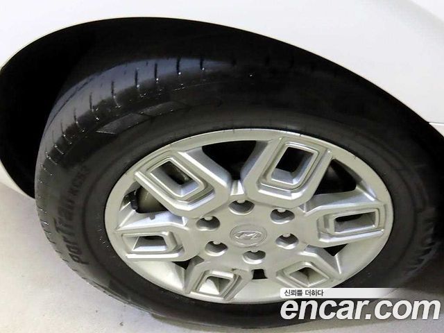 Hyundai Staria L3.5 Cargo 3-Seater Modern 2024 — фото 5