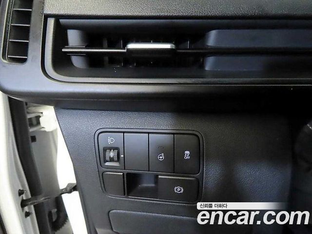 Hyundai Staria L3.5 Cargo 3-Seater Modern 2024 — фото 20