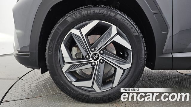 Hyundai Tucson (NX4) Gasoline 1.6 Turbo 2WD Inspiration 2021 — фото 5