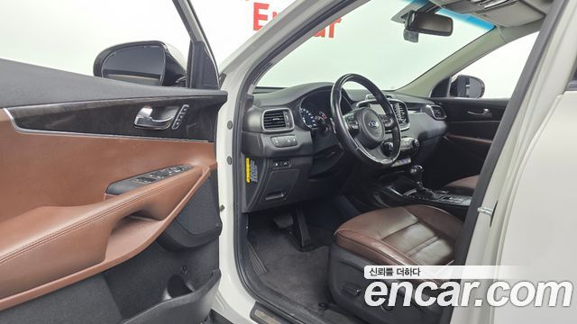 Kia Sorento Diesel 2.0 4WD Noblesse Special 2016 — фото 10