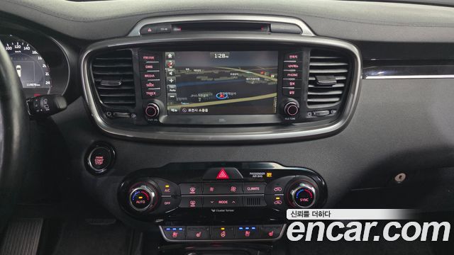 Kia Sorento Diesel 2.0 4WD Noblesse Special 2016 — фото 14