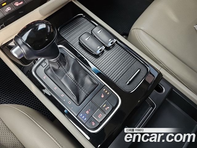 Kia Carnival 11-seater Prestige 2015 — фото 8