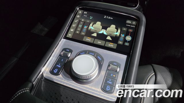 Genesis G90 (RS4) Gasoline 3.5 Turbo AWD 2023 — фото 18