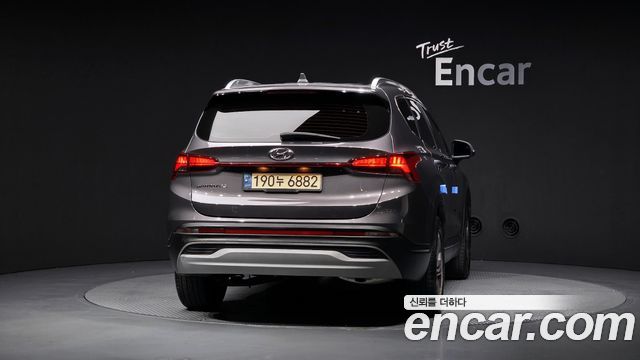 Hyundai Santa Fe Gasoline 2.5T 2WD Prestige 2021 — фото 4