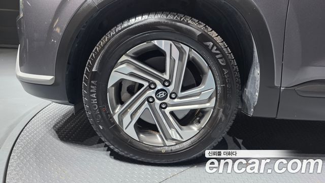 Hyundai Santa Fe Gasoline 2.5T 2WD Prestige 2021 — фото 5