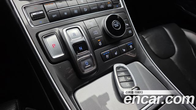Hyundai Santa Fe Gasoline 2.5T 2WD Prestige 2021 — фото 9