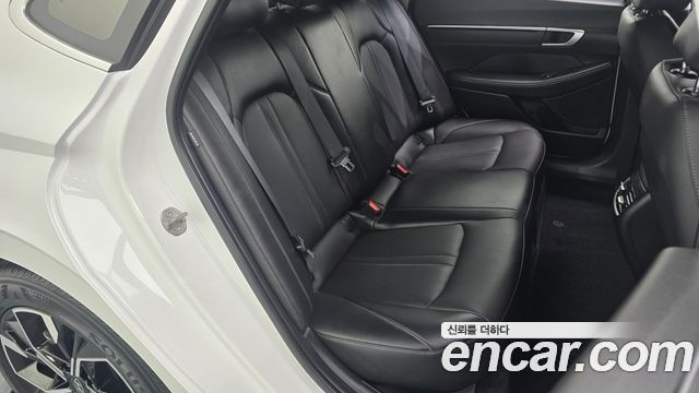 Hyundai Sonata The Edge (DN8) 1.6 Turbo Premium 2024 — фото 11
