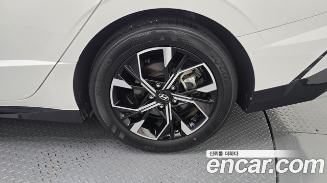 Hyundai Sonata The Edge (DN8) 1.6 Turbo Premium 2024 — фото 21