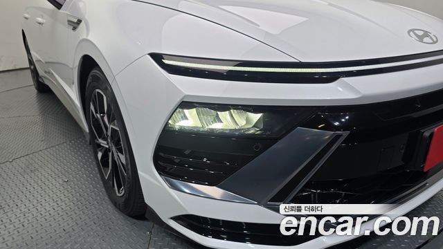 Hyundai Sonata The Edge (DN8) 1.6 Turbo Premium 2024 — фото 22