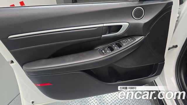 Hyundai Sonata The Edge (DN8) 1.6 Turbo Premium 2024 — фото 24