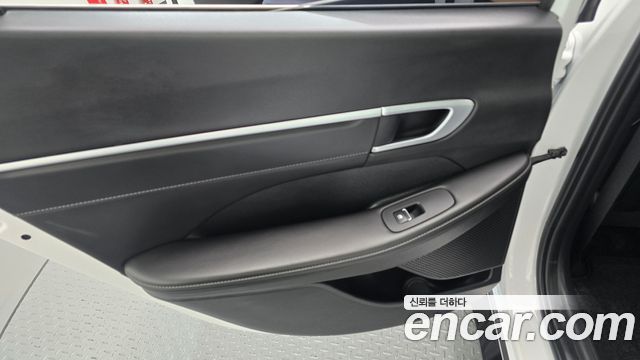 Hyundai Sonata The Edge (DN8) 1.6 Turbo Premium 2024 — фото 25