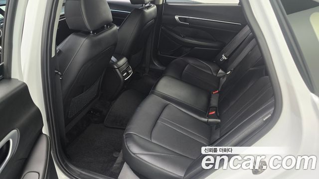 Hyundai Sonata The Edge (DN8) 1.6 Turbo Premium 2024 — фото 26