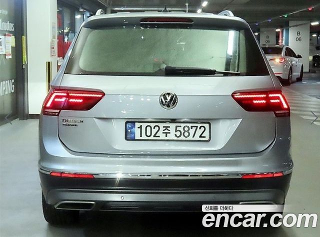 Volkswagen Tiguan Allspace 2.0 TDI Prestige 2020 — фото 5