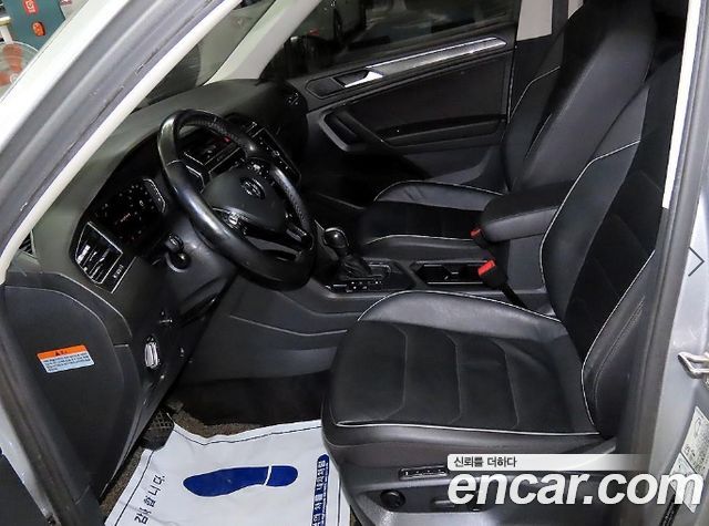 Volkswagen Tiguan Allspace 2.0 TDI Prestige 2020 — фото 6