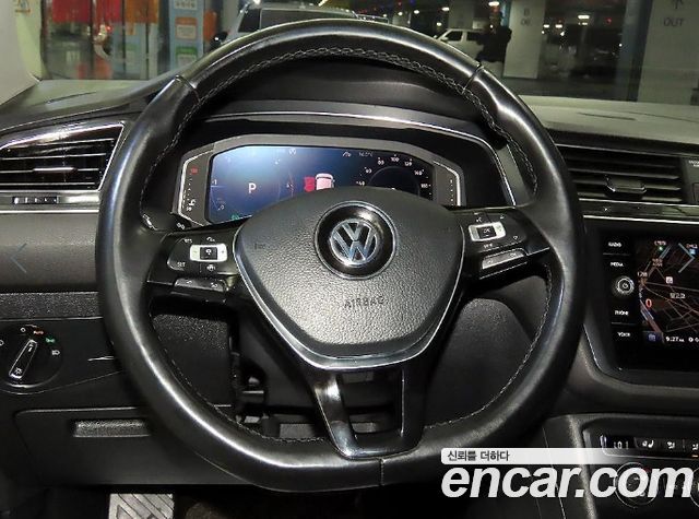 Volkswagen Tiguan Allspace 2.0 TDI Prestige 2020 — фото 8