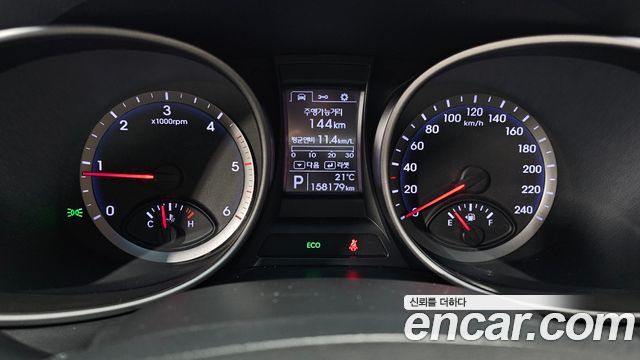 Hyundai Santa Fe (DM) Diesel(e-VGT) 2.0 2WD Premium 2015 — фото 8