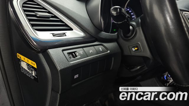 Hyundai Santa Fe (DM) Diesel(e-VGT) 2.0 2WD Premium 2015 — фото 18